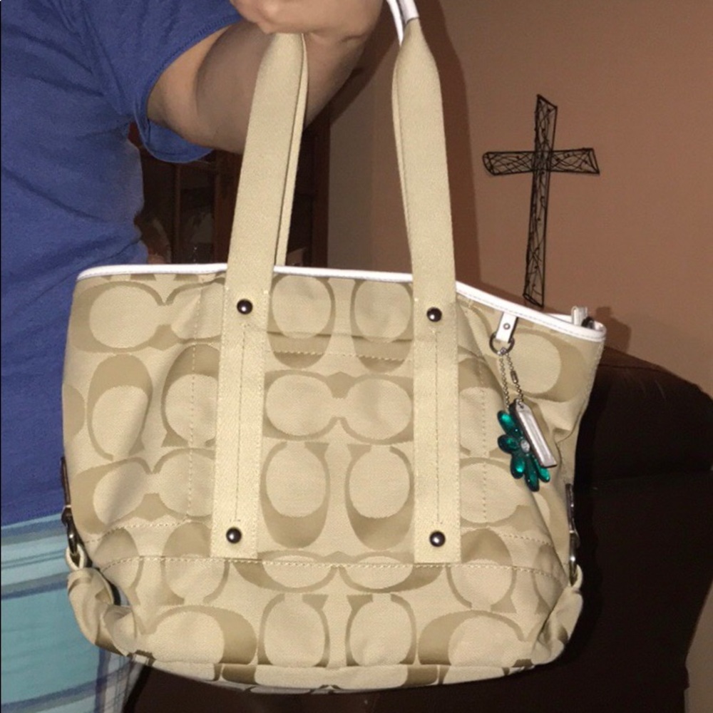 Authentic COACH Purse - Picture 6 of 6